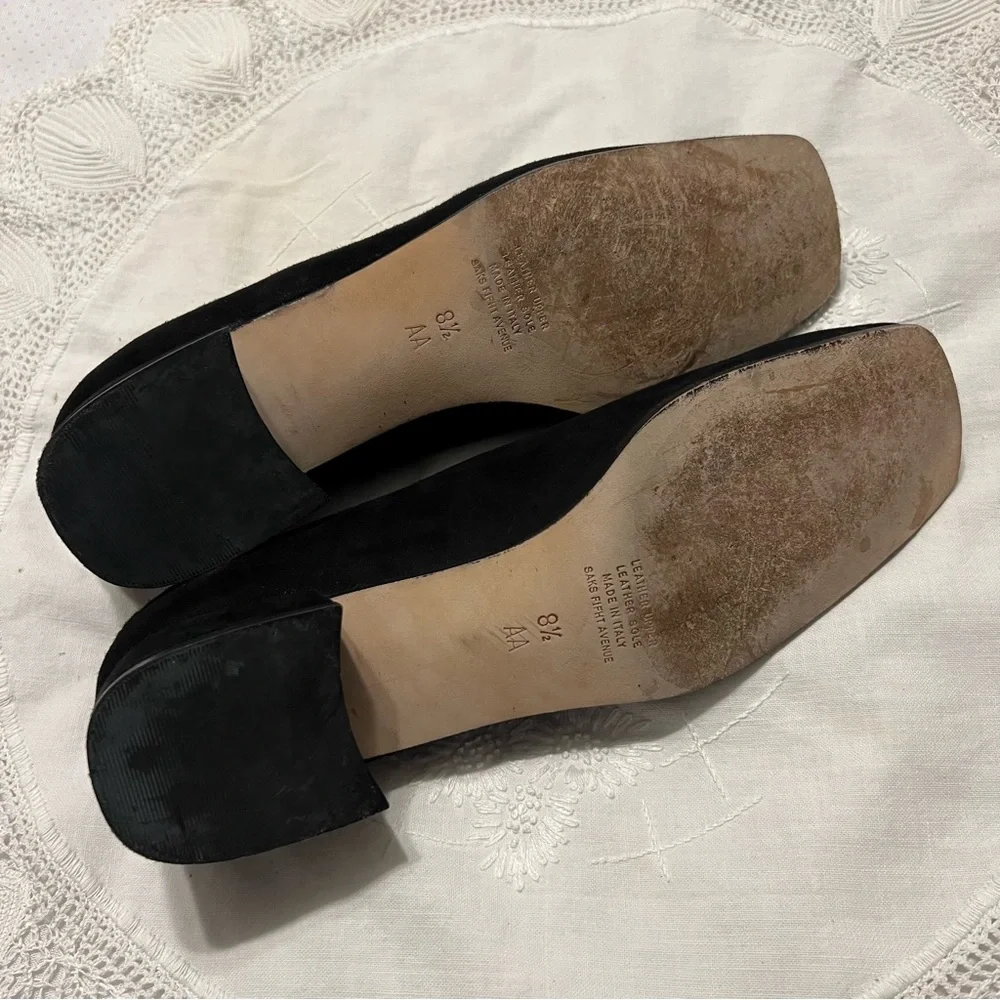 Saks Fifth Avenue Folio Collection Black Suede Pumps Heels Rosette 8.5 AA